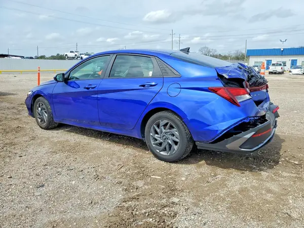 KMHLM4DG6RU681900 2024 HYUNDAI ELANTRA - Image 2