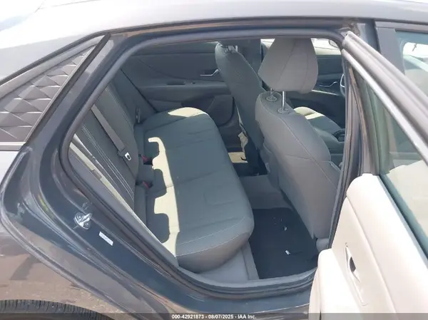 KMHLM4DG6RU682464 2024 HYUNDAI ELANTRA - Image 8