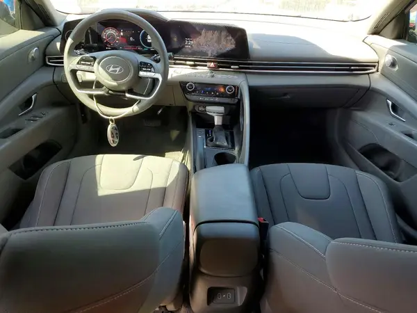 KMHLM4DG6RU685882 2024 HYUNDAI ELANTRA - Image 8