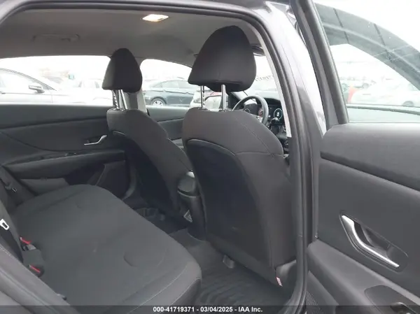 KMHLM4DG6RU689043 2024 HYUNDAI ELANTRA - Image 8