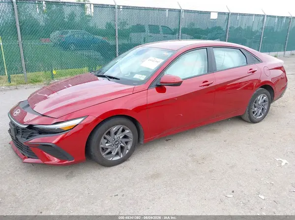 KMHLM4DG6RU689995 2024 HYUNDAI ELANTRA - Image 2