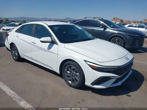 KMHLM4DG6RU696140 2024 HYUNDAI ELANTRA - Image 1
