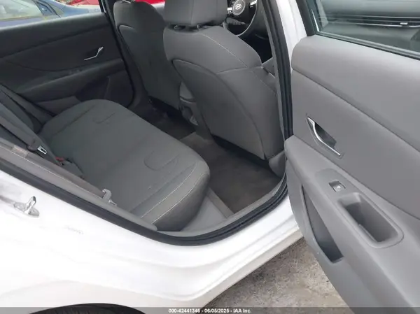KMHLM4DG6RU697014 2024 HYUNDAI ELANTRA - Image 8