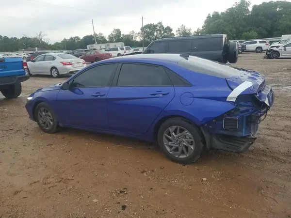 KMHLM4DG6RU700378 2024 HYUNDAI ELANTRA - Image 2