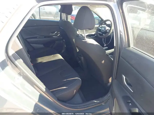 KMHLM4DG6RU702776 2024 HYUNDAI ELANTRA - Image 8