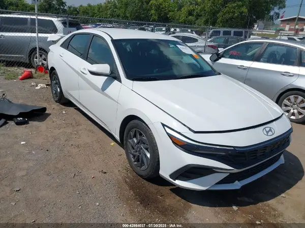 KMHLM4DG6RU703796 2024 HYUNDAI ELANTRA - Image 1