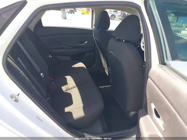 KMHLM4DG6RU703815 2024 HYUNDAI ELANTRA - Image 8