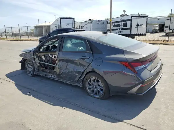KMHLM4DG6RU705578 2024 HYUNDAI ELANTRA - Image 2