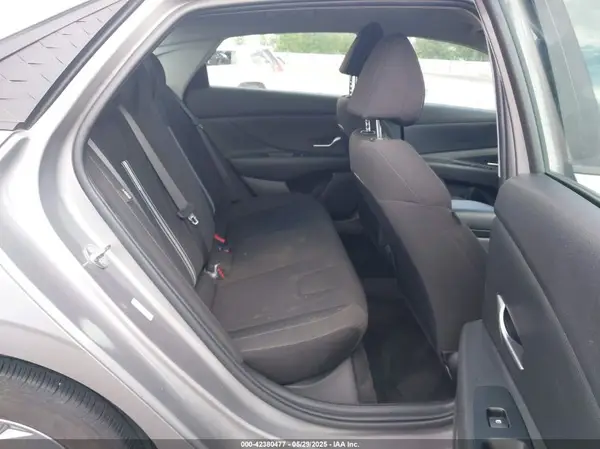 KMHLM4DG6RU705628 2024 HYUNDAI ELANTRA - Image 8