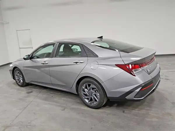 KMHLM4DG6RU725930 2024 HYUNDAI ELANTRA - Image 2