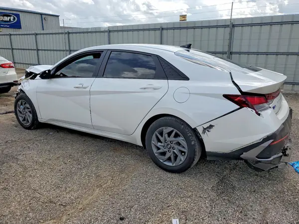 KMHLM4DG6RU728150 2024 HYUNDAI ELANTRA - Image 2