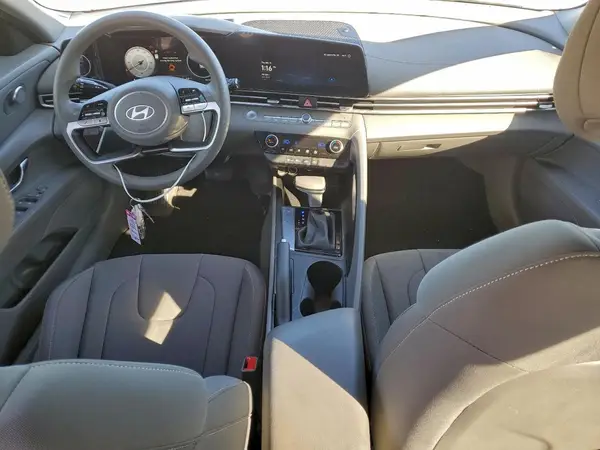 KMHLM4DG6RU730836 2024 HYUNDAI ELANTRA - Image 8