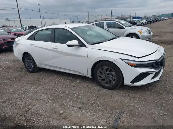 KMHLM4DG6RU732392 2024 HYUNDAI ELANTRA - Image 1