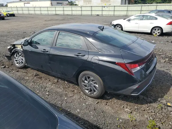 KMHLM4DG6RU733848 2024 HYUNDAI ELANTRA - Image 2