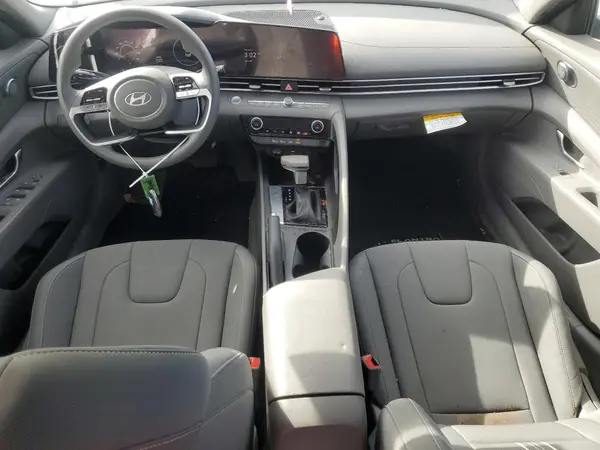 KMHLM4DG6RU736636 2024 HYUNDAI ELANTRA - Image 8