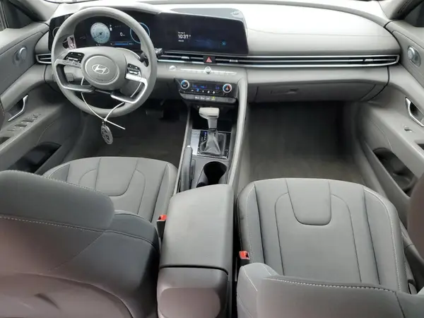 KMHLM4DG6RU737589 2024 HYUNDAI ELANTRA - Image 8