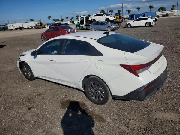 KMHLM4DG6RU740816 2024 HYUNDAI ELANTRA - Image 2