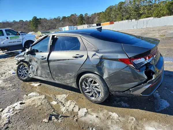 KMHLM4DG6RU741917 2024 HYUNDAI ELANTRA - Image 2