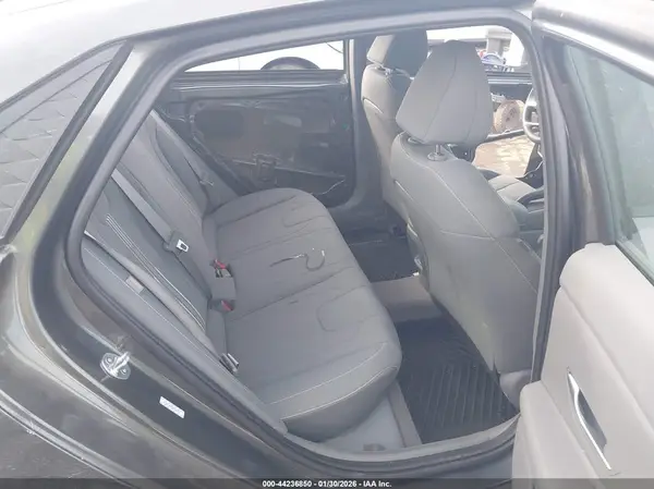 KMHLM4DG6RU746079 2024 HYUNDAI ELANTRA - Image 8