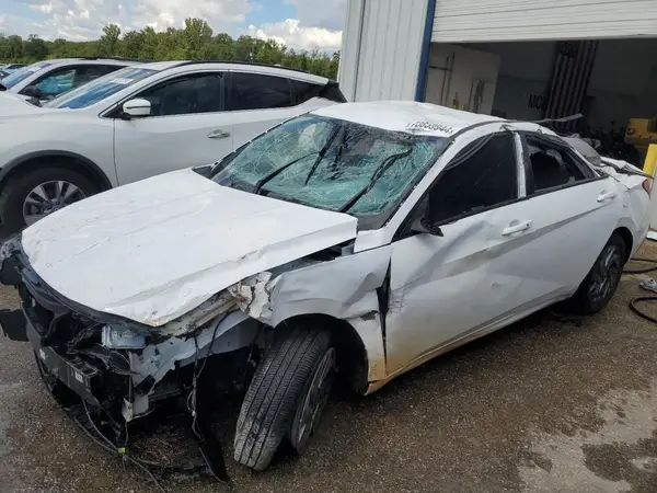 KMHLM4DG6RU750195 2024 HYUNDAI ELANTRA - Image 1