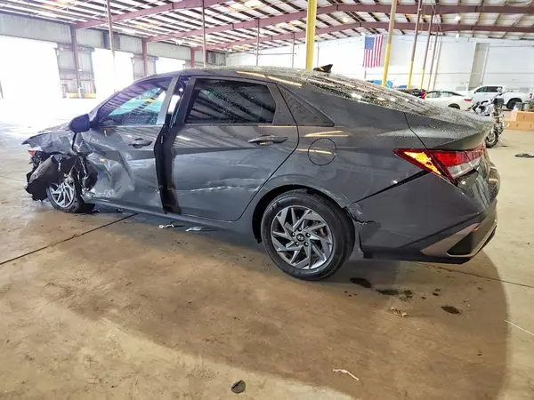 KMHLM4DG6RU752626 2024 HYUNDAI ELANTRA - Image 2