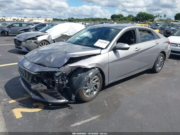 KMHLM4DG6RU753677 2024 HYUNDAI ELANTRA - Image 2