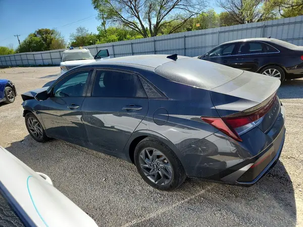 KMHLM4DG6RU753825 2024 HYUNDAI ELANTRA - Image 2