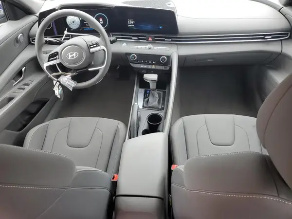 KMHLM4DG6RU762928 2024 HYUNDAI ELANTRA - Image 8