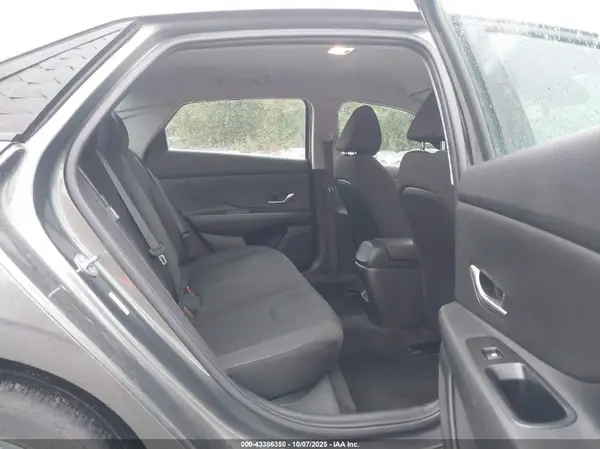 KMHLM4DG6RU768051 2024 HYUNDAI ELANTRA - Image 8