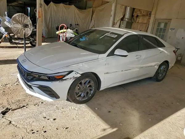 KMHLM4DG6RU770298 2024 HYUNDAI ELANTRA - Image 1