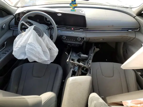 KMHLM4DG6RU774822 2024 HYUNDAI ELANTRA - Image 8