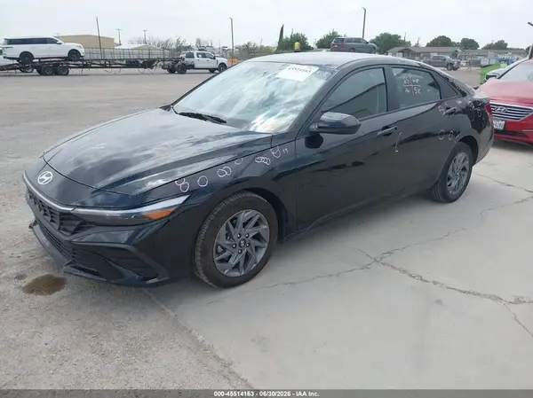 KMHLM4DG6RU775839 2024 HYUNDAI ELANTRA - Image 2