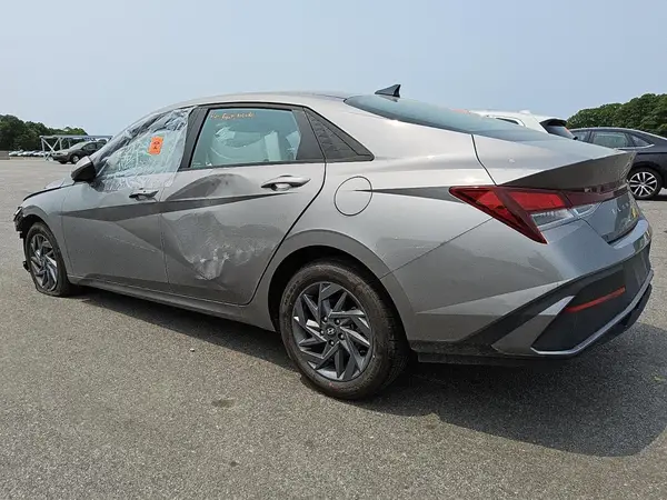 KMHLM4DG6RU778028 2024 HYUNDAI ELANTRA - Image 2