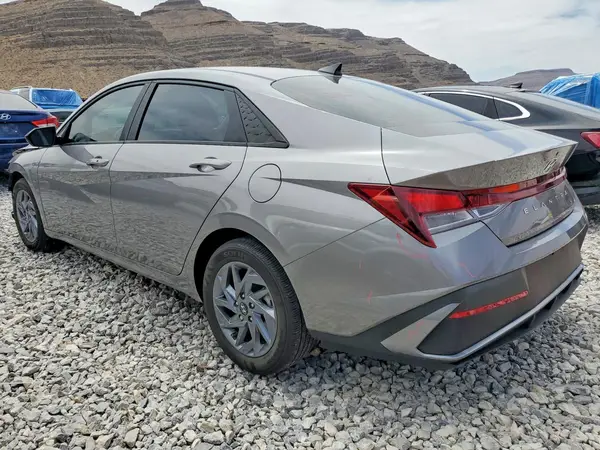 KMHLM4DG6RU778370 2024 HYUNDAI ELANTRA - Image 2