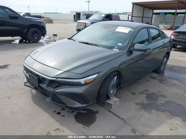 KMHLM4DG6RU785092 2024 HYUNDAI ELANTRA - Image 2