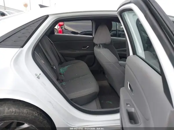 KMHLM4DG6RU785853 2024 HYUNDAI ELANTRA - Image 8