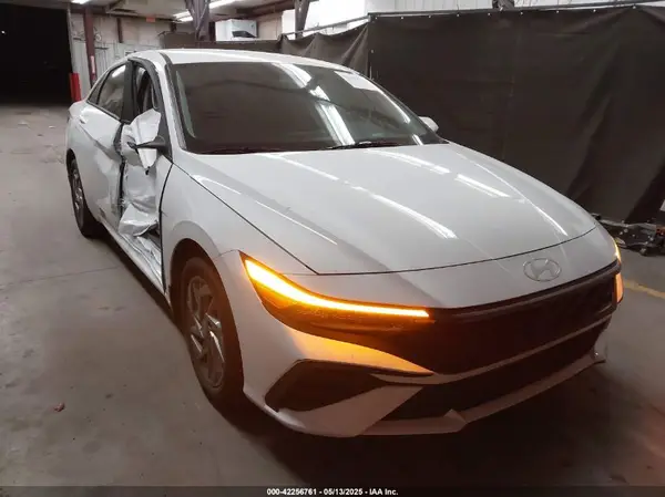 KMHLM4DG6RU803946 2024 HYUNDAI ELANTRA - Image 1