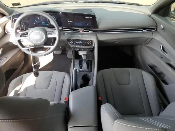 KMHLM4DG6RU805373 2024 HYUNDAI ELANTRA - Image 8
