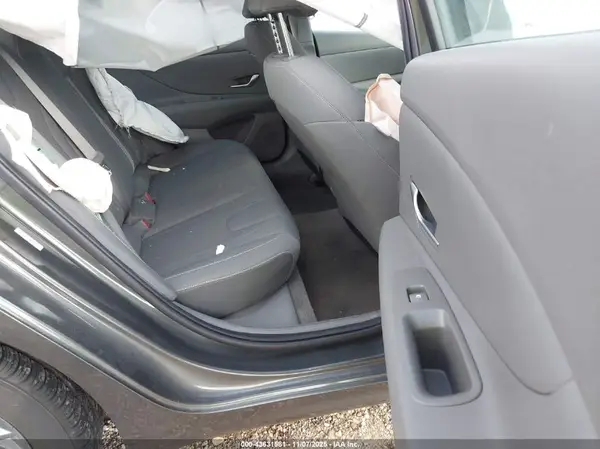 KMHLM4DG6RU809438 2024 HYUNDAI ELANTRA - Image 8