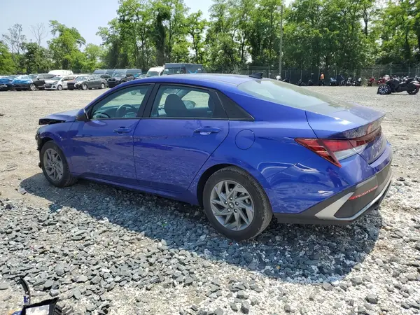 KMHLM4DG6RU809701 2024 HYUNDAI ELANTRA - Image 2