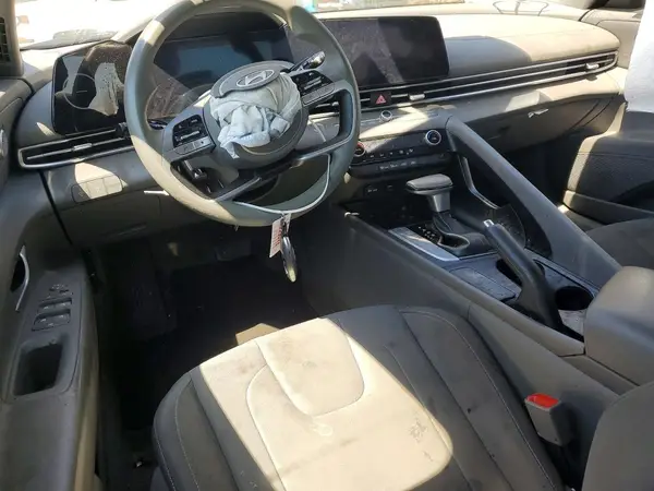 KMHLM4DG6RU810394 2024 HYUNDAI ELANTRA - Image 8