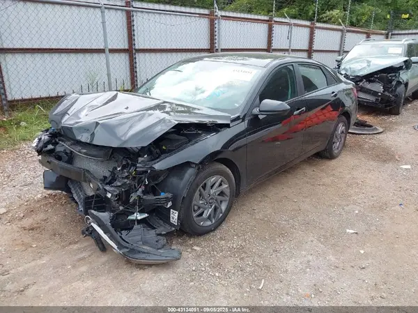 KMHLM4DG6RU810475 2024 HYUNDAI ELANTRA - Image 2
