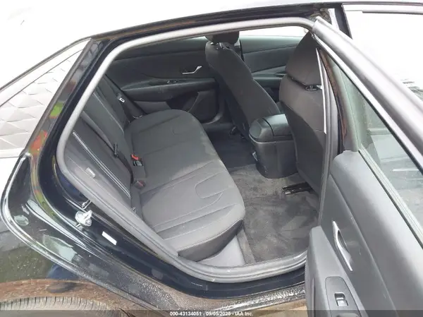 KMHLM4DG6RU810475 2024 HYUNDAI ELANTRA - Image 8