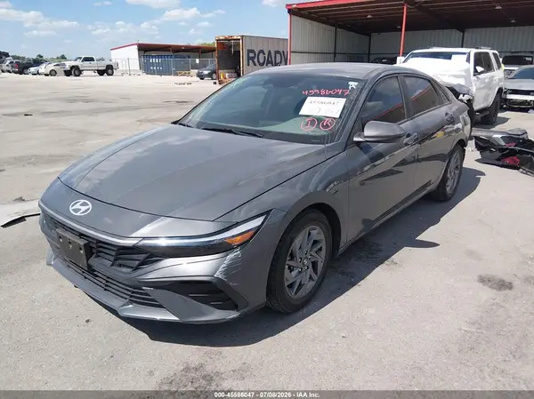 KMHLM4DG6RU815045 2024 HYUNDAI ELANTRA - Image 2