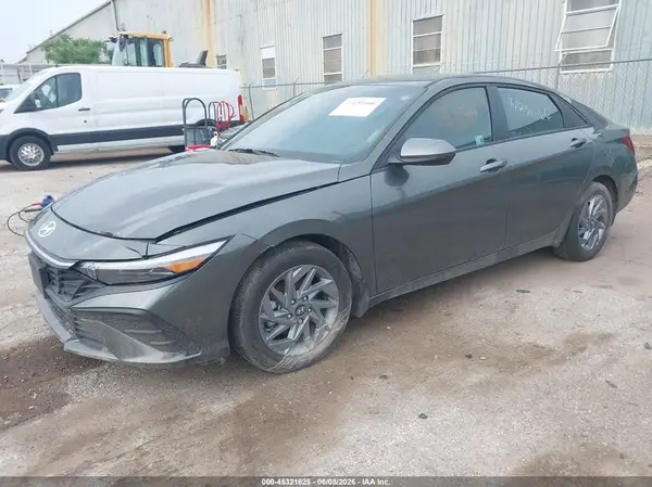 KMHLM4DG6RU820245 2024 HYUNDAI ELANTRA - Image 2