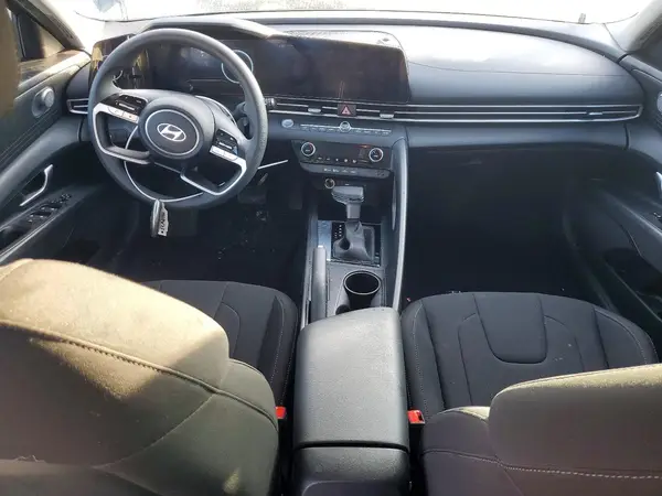 KMHLM4DG6RU829687 2024 HYUNDAI ELANTRA - Image 8