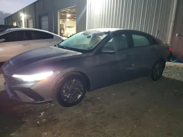 KMHLM4DG6RU834405 2024 HYUNDAI ELANTRA - Image 1