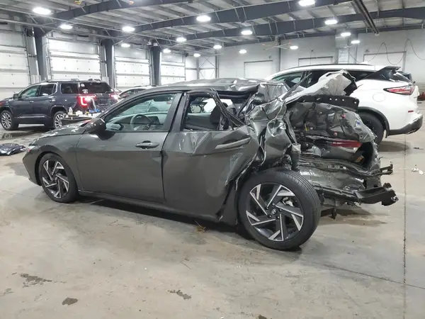 KMHLM4DG6SU000575 2025 HYUNDAI ELANTRA - Image 2