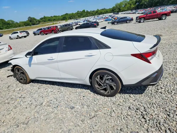 KMHLM4DG6SU010944 2025 HYUNDAI ELANTRA - Image 2