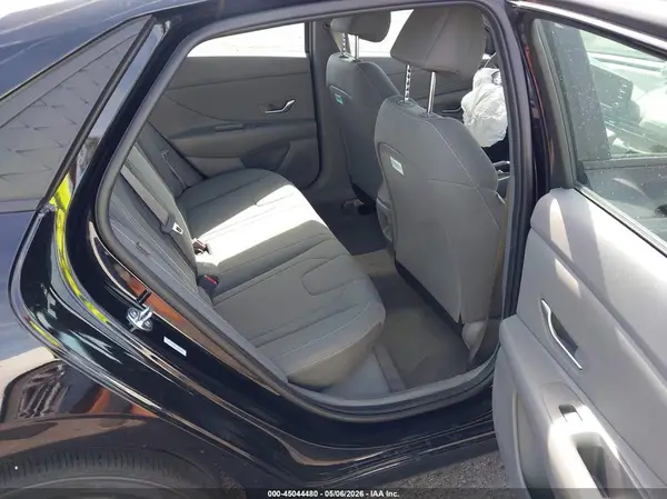 KMHLM4DG6SU035780 2025 HYUNDAI ELANTRA - Image 8